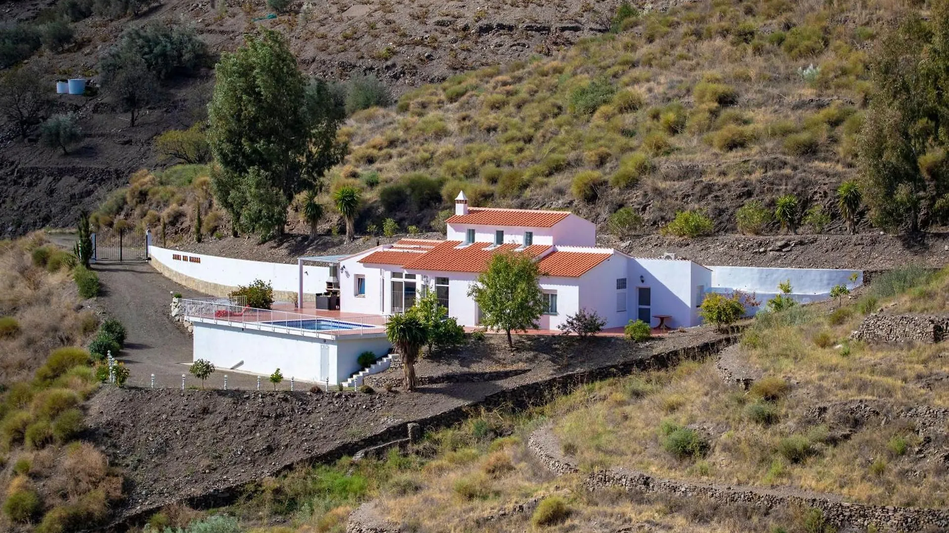 Modernes Wohnen Im Laendlichen Andalusien Villa Torrox