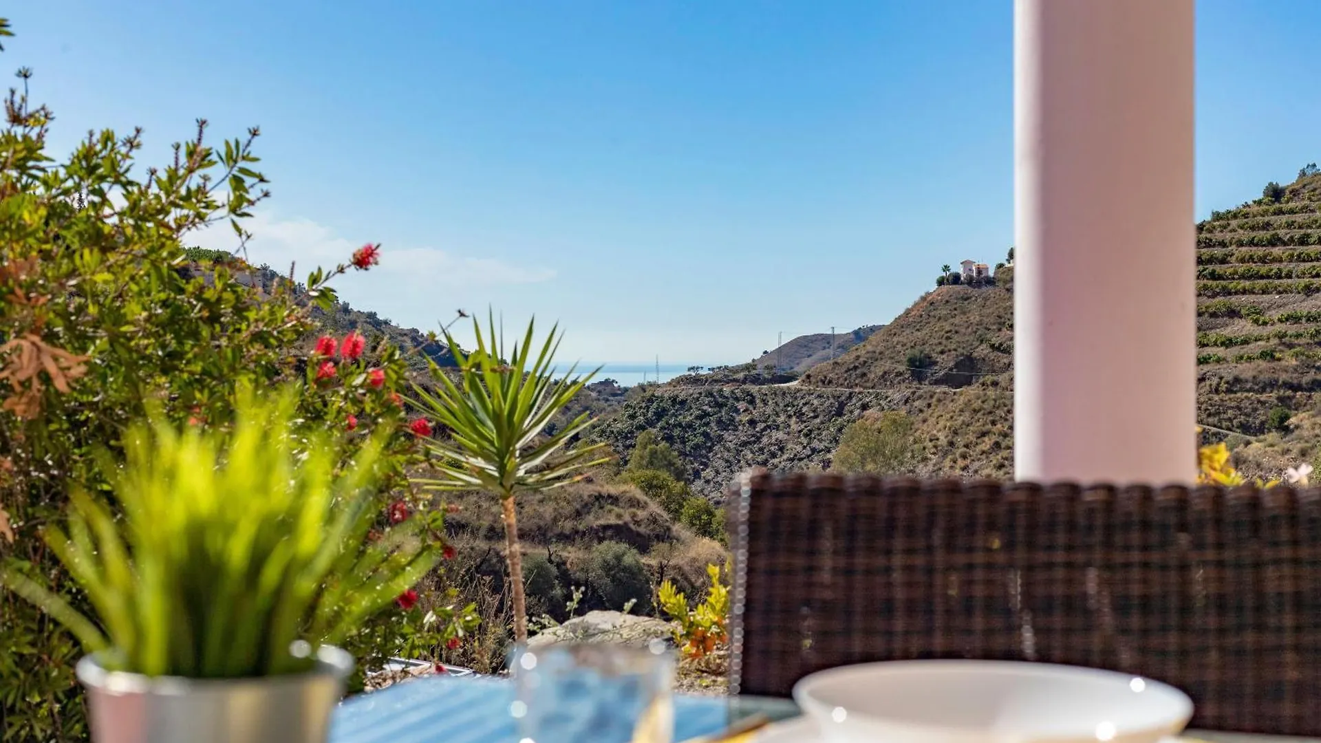 Modernes Wohnen Im Laendlichen Andalusien Villa Torrox